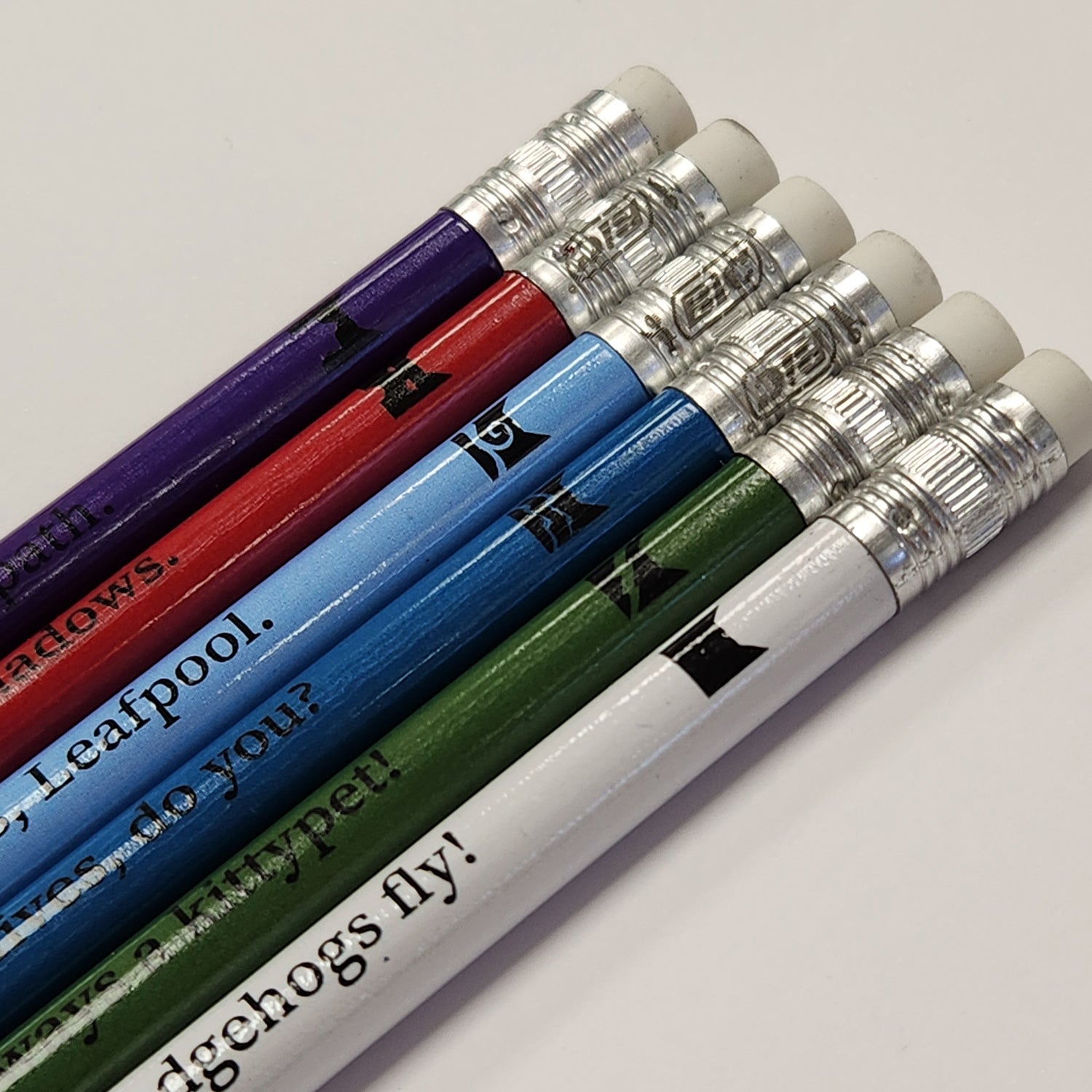 Lot de 6 crayons HB La Guerre des Clans