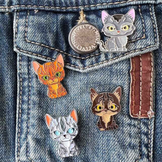 Látigo Gris - Pin esmaltado