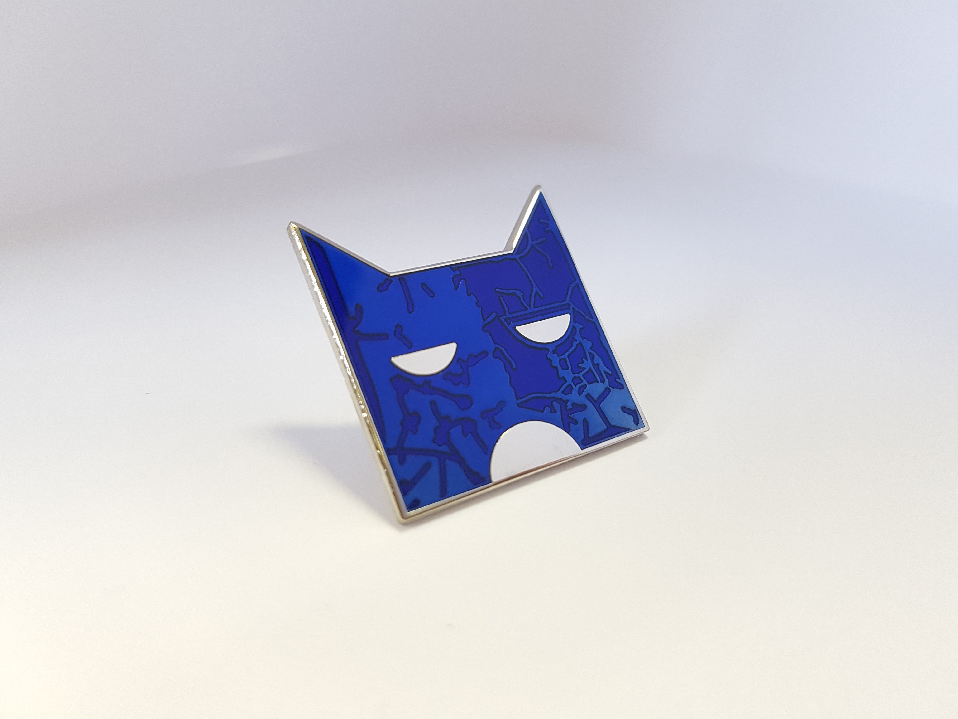 Pin coleccionable del Clan de la Sombra
